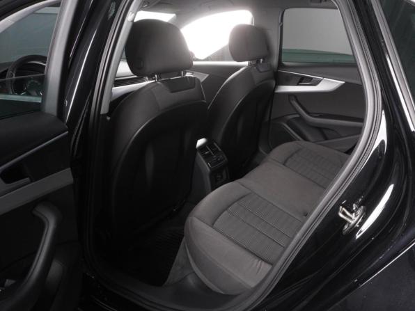Audi A4 V (B9) с пробегом 2016 года, цена 1 950 000 рублей, 107503 км, седан, Автокод Объявления