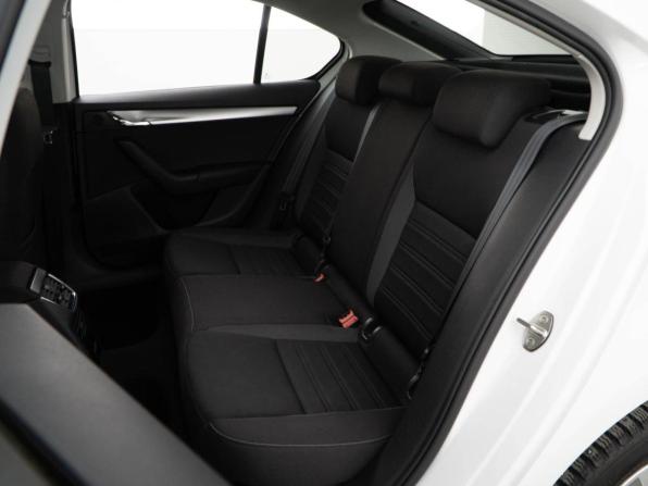 Skoda Octavia III (A7) Рестайлинг с пробегом 2019 года, цена 1 719 055 рублей, 149254 км, лифтбек, Автокод Объявления