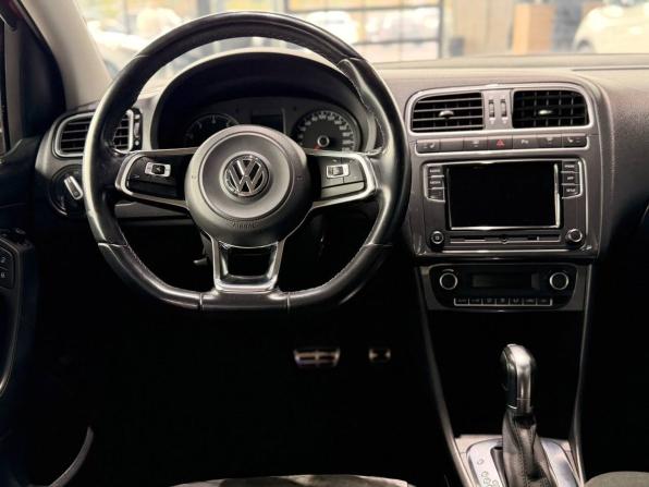Volkswagen Polo V Рестайлинг с пробегом 2018 года, цена 1 560 000 рублей, 95214 км, седан, Автокод Объявления