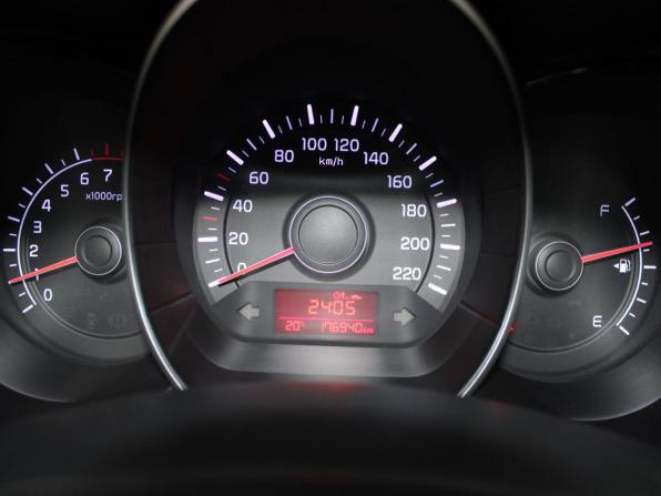 Kia Rio III с пробегом 2015 года, цена 899 900 рублей, 176940 км, хэтчбек, Автокод Объявления