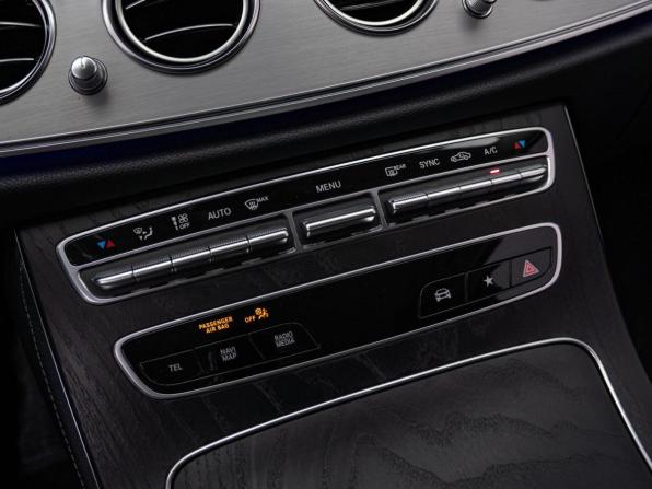 Mercedes-Benz E-Класс V (W213 S213 C238) Рестайлинг с пробегом 2021 года, цена 3 870 000 рублей, 78495 км, седан, Автокод Объявления