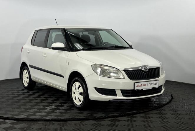 Skoda Fabia II Рестайлинг с пробегом 2013 года, цена 675 000 рублей, 173540 км, хэтчбек, Автокод Объявления
