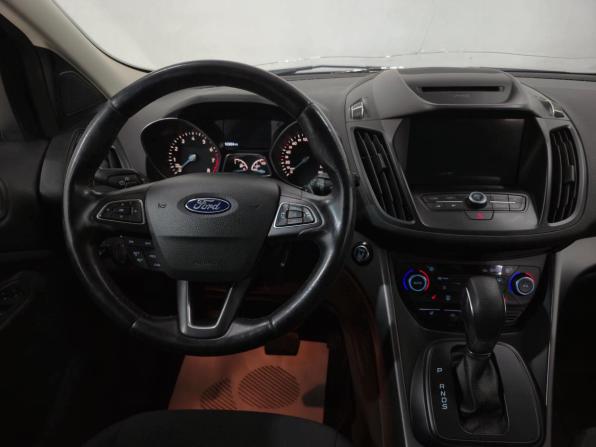 Ford Kuga II Рестайлинг с пробегом 2018 года, цена 1 620 000 рублей, 163663 км, внедорожник, Автокод Объявления