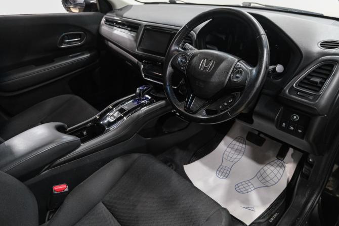 Honda Vezel I с пробегом 2014 года, цена 1 499 000 рублей, 119800 км, внедорожник, Автокод Объявления