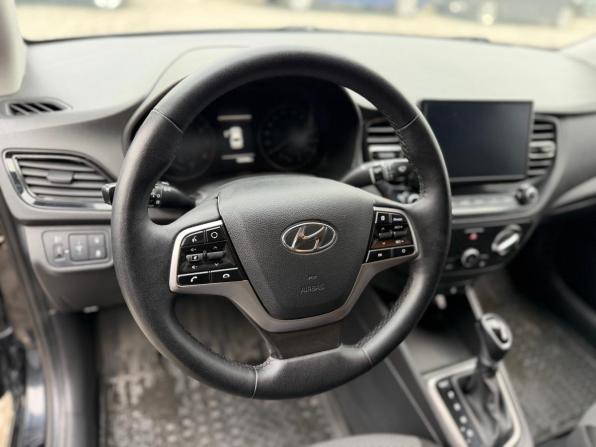 Hyundai Solaris II Рестайлинг с пробегом 2021 года, цена 1 385 000 рублей, 154046 км, седан, Автокод Объявления