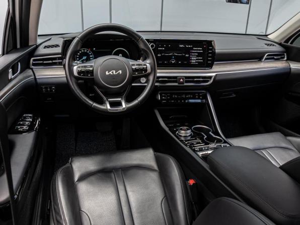 Kia K5 III с пробегом 2022 года, цена 3 180 000 рублей, 32903 км, седан, Автокод Объявления