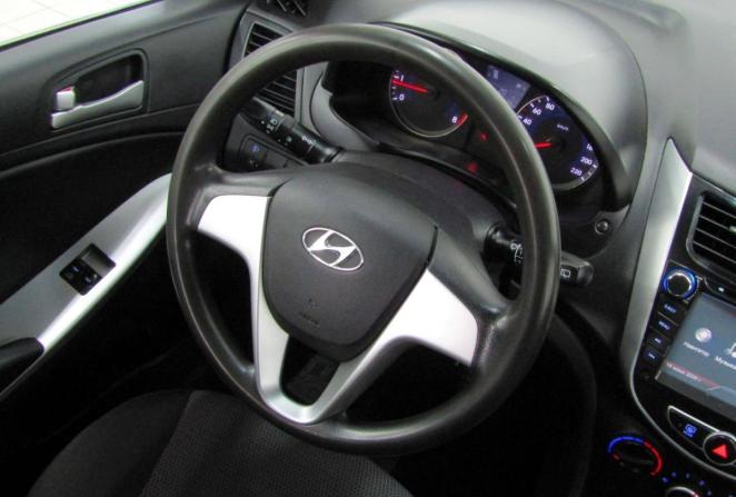 Hyundai Solaris I с пробегом 2013 года, цена 569 000 рублей, 237144 км, хэтчбек, Автокод Объявления