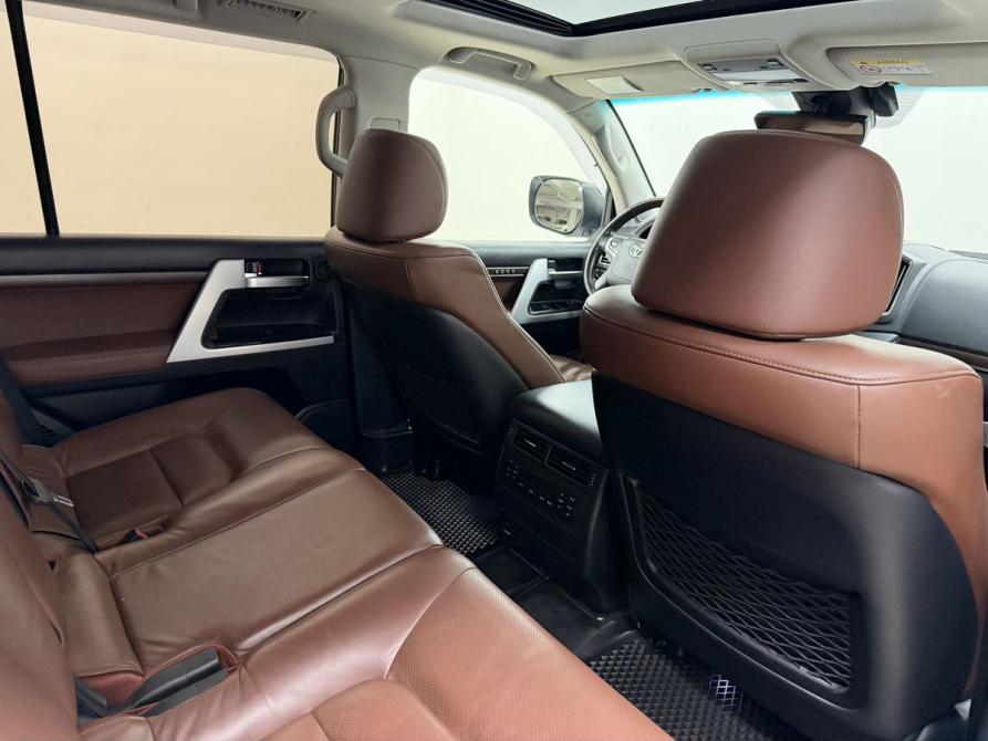 Toyota Land Cruiser 200 Series Рестайлинг 2 Вологда  - изображение 13