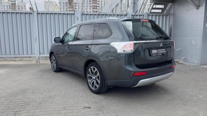 Mitsubishi Outlander III Рестайлинг с пробегом 2014 года, цена 1 377 000 рублей, 264650 км, внедорожник, Автокод Объявления