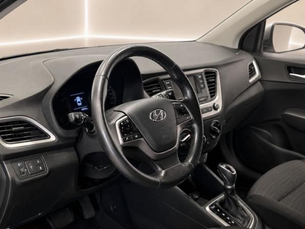 Hyundai Solaris II с пробегом 2017 года, цена 1 245 000 рублей, 85000 км, седан, Автокод Объявления