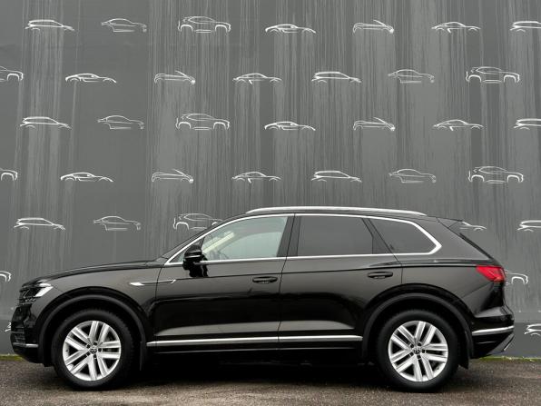 Volkswagen Touareg III с пробегом 2021 года, цена 6 980 400 рублей, 81604 км, внедорожник, Автокод Объявления