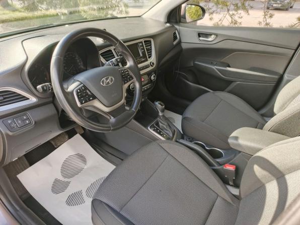 Hyundai Solaris II с пробегом 2019 года, цена 1 230 000 рублей, 182180 км, седан, Автокод Объявления