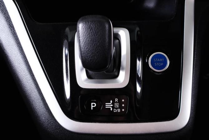 Nissan Serena V (C27) с пробегом 2018 года, цена 2 259 000 рублей, 101325 км, минивэн, Автокод Объявления
