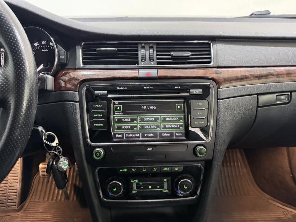 Skoda Superb II с пробегом 2010 года, цена 1 050 000 рублей, 231796 км, лифтбек, Автокод Объявления