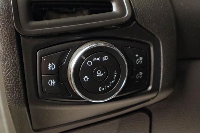 Ford Focus III с пробегом 2012 года, цена 729 000 рублей, 235000 км, хэтчбек, Автокод Объявления