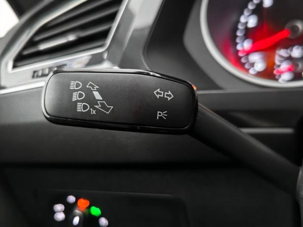 Volkswagen Tiguan II с пробегом 2019 года, цена 1 717 000 рублей, 214851 км, внедорожник, Автокод Объявления