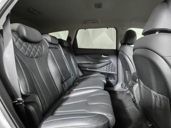Hyundai Santa Fe IV Рестайлинг с пробегом 2021 года, цена 4 150 000 рублей, 47349 км, внедорожник, Автокод Объявления