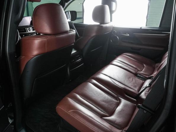 Lexus LX III Рестайлинг 2 с пробегом 2018 года, цена 7 899 000 рублей, 134542 км, внедорожник, Автокод Объявления
