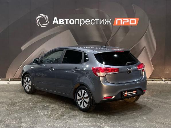 Kia Rio III Рестайлинг с пробегом 2017 года, цена 1 010 000 рублей, 57289 км, хэтчбек, Автокод Объявления