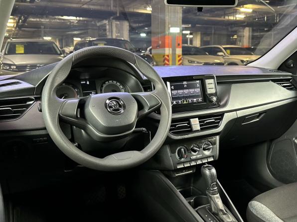 Skoda Rapid II с пробегом 2021 года, цена 1 599 000 рублей, 76366 км, лифтбек, Автокод Объявления
