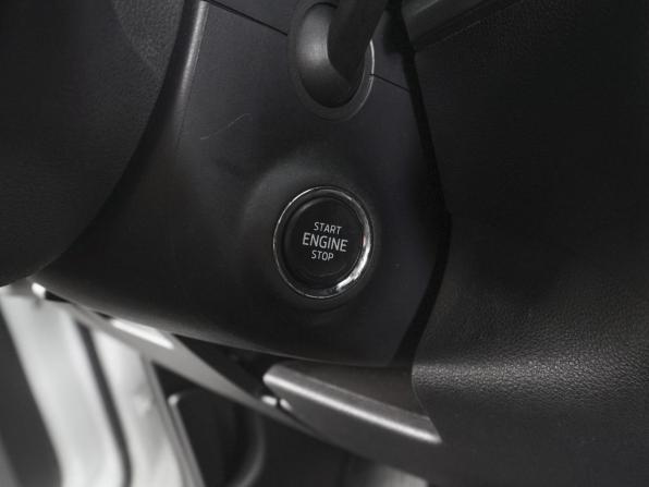Skoda Karoq I с пробегом 2022 года, цена 2 100 000 рублей, 95466 км, внедорожник, Автокод Объявления