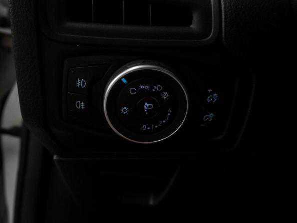 Ford Focus III Рестайлинг с пробегом 2017 года, цена 1 289 000 рублей, 75130 км, седан, Автокод Объявления
