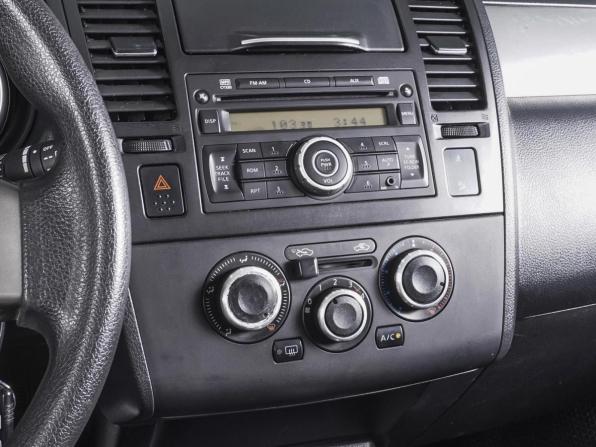 Nissan Tiida I Рестайлинг с пробегом 2013 года, цена 940 000 рублей, 171609 км, хэтчбек, Автокод Объявления