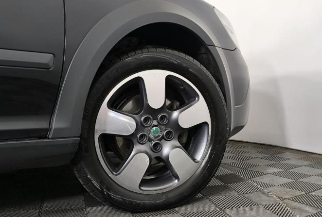 Skoda Octavia II (A5) Рестайлинг с пробегом 2012 года, цена 1 135 000 рублей, 206522 км, универсал, Автокод Объявления