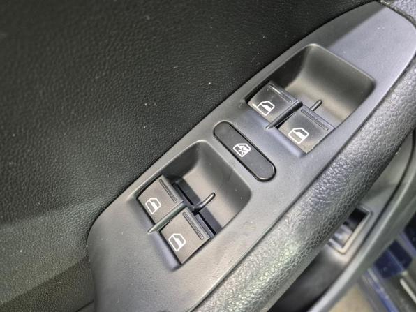 Volkswagen Jetta VI с пробегом 2012 года, цена 665 000 рублей, 320000 км, седан, Автокод Объявления