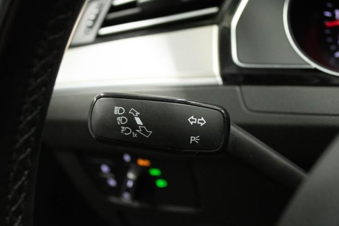 Volkswagen Passat B8 с пробегом 2017 года, цена 1 859 000 рублей, 186067 км, седан, Автокод Объявления