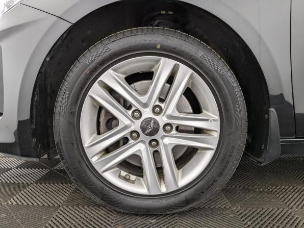 Kia Ceed III с пробегом 2019 года, цена 1 555 000 рублей, 124597 км, универсал, Автокод Объявления