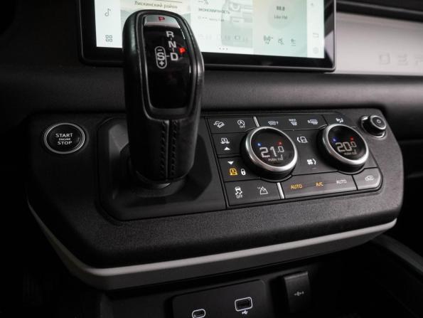 Land Rover Defender II с пробегом 2020 года, цена 4 999 000 рублей, 103676 км, внедорожник, Автокод Объявления
