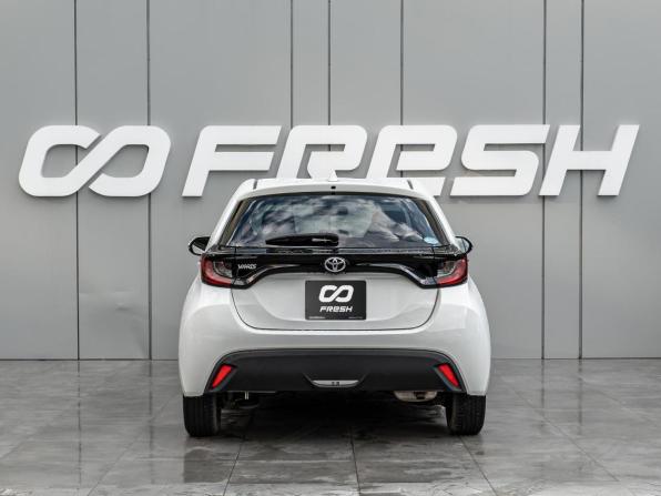 Toyota Yaris IV с пробегом 2020 года, цена 1 240 000 рублей, 47566 км, хэтчбек, Автокод Объявления
