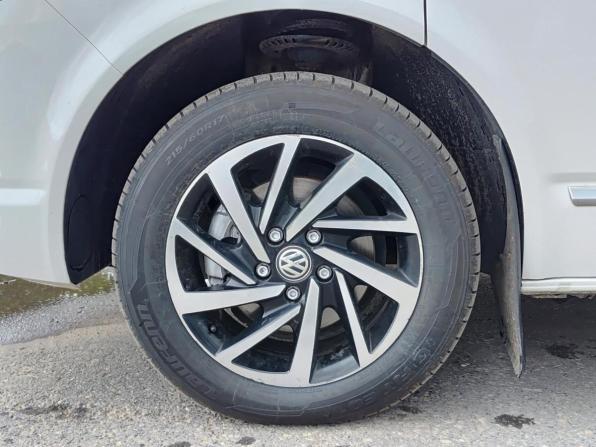 Volkswagen Caravelle T6 с пробегом 2019 года, цена 3 700 000 рублей, 132701 км, минивэн, Автокод Объявления