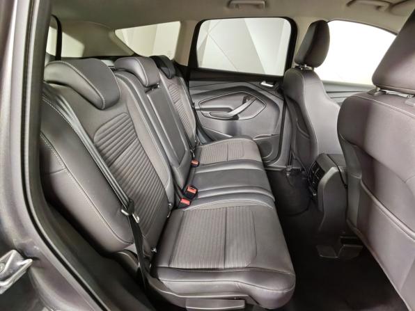 Ford Kuga II Рестайлинг с пробегом 2019 года, цена 1 593 000 рублей, 140085 км, внедорожник, Автокод Объявления