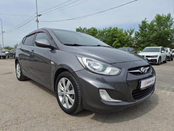 Hyundai Solaris I с пробегом 2012 года, цена 670 000 рублей, 162276 км, седан, Автокод Объявления