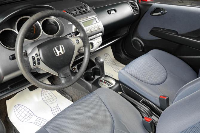 Honda Jazz I Рестайлинг с пробегом 2007 года, цена 749 000 рублей, 168000 км, хэтчбек, Автокод Объявления