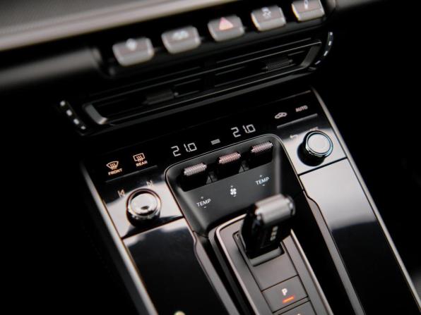 Porsche 911 VIII (992) с пробегом 2021 года, цена 17 439 000 рублей, 18871 км, купе, Автокод Объявления
