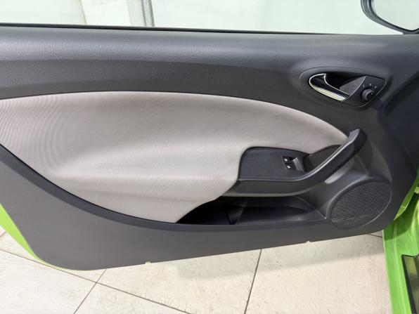 SEAT Ibiza IV Рестайлинг с пробегом 2013 года, цена 869 800 рублей, 189000 км, хэтчбек, Автокод Объявления