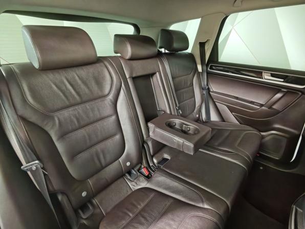 Volkswagen Touareg II Рестайлинг с пробегом 2015 года, цена 2 600 000 рублей, 123032 км, внедорожник, Автокод Объявления