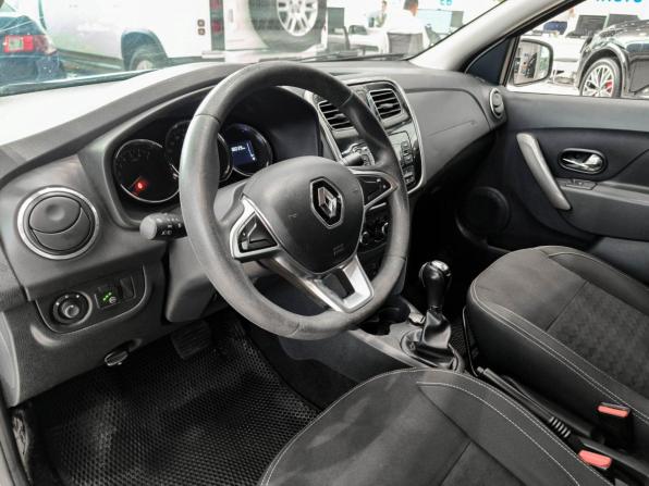 Renault Logan II Рестайлинг с пробегом 2020 года, цена 720 000 рублей, 212000 км, седан, Автокод Объявления