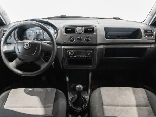 Skoda Fabia II Рестайлинг с пробегом 2012 года, цена 377 951 рубль, 210000 км, хэтчбек, Автокод Объявления