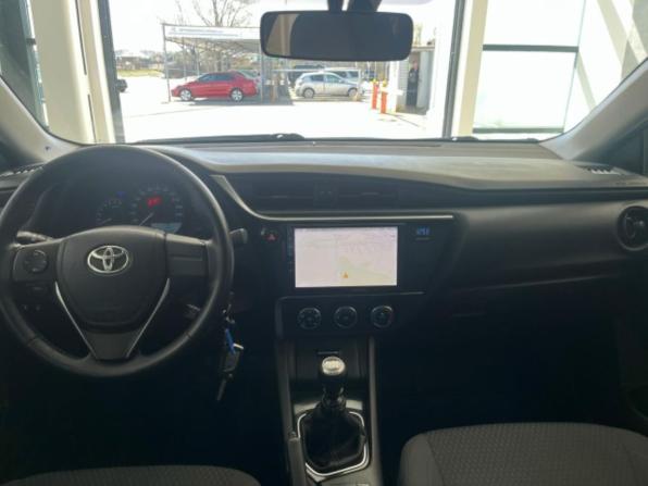 Toyota Corolla XI (E160 E170 E180) Рестайлинг 1 с пробегом 2017 года, цена 1 354 000 рублей, 78598 км, седан, Автокод Объявления
