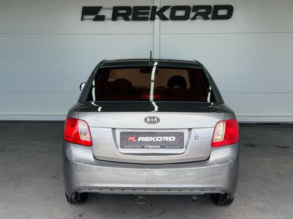 Kia Rio II Рестайлинг с пробегом 2010 года, цена 679 000 рублей, 176697 км, седан, Автокод Объявления