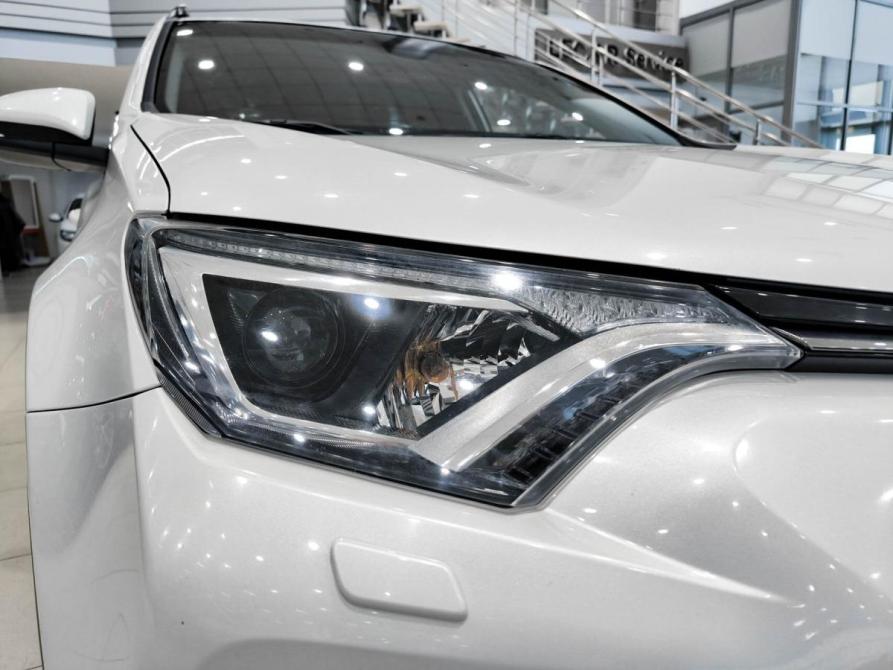 Toyota RAV4 IV (XA40) Рестайлинг Казань  - изображение 21