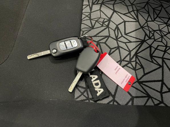 Lada (ВАЗ) XRAY I с пробегом 2018 года, цена 1 050 000 рублей, 27470 км, хэтчбек, Автокод Объявления