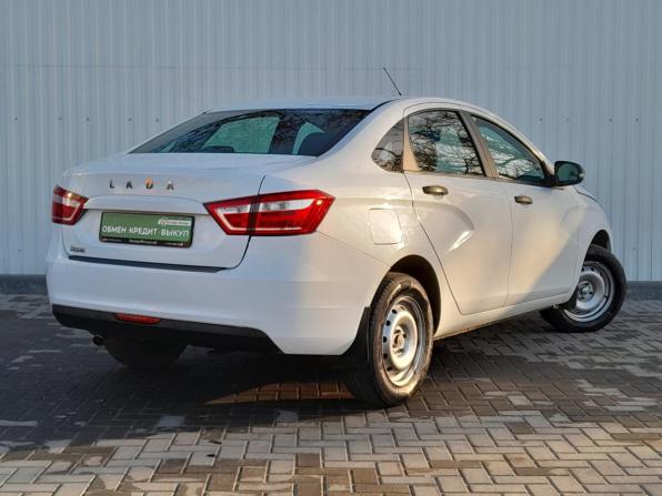 Lada (ВАЗ) Vesta I с пробегом 2021 года, цена 1 059 000 рублей, 26300 км, седан, Автокод Объявления