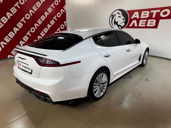 Kia Stinger I с пробегом 2018 года, цена 2 499 000 рублей, 238796 км, лифтбек, Автокод Объявления
