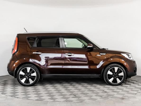Kia Soul II Рестайлинг с пробегом 2017 года, цена 1 749 000 рублей, 92255 км, хэтчбек, Автокод Объявления