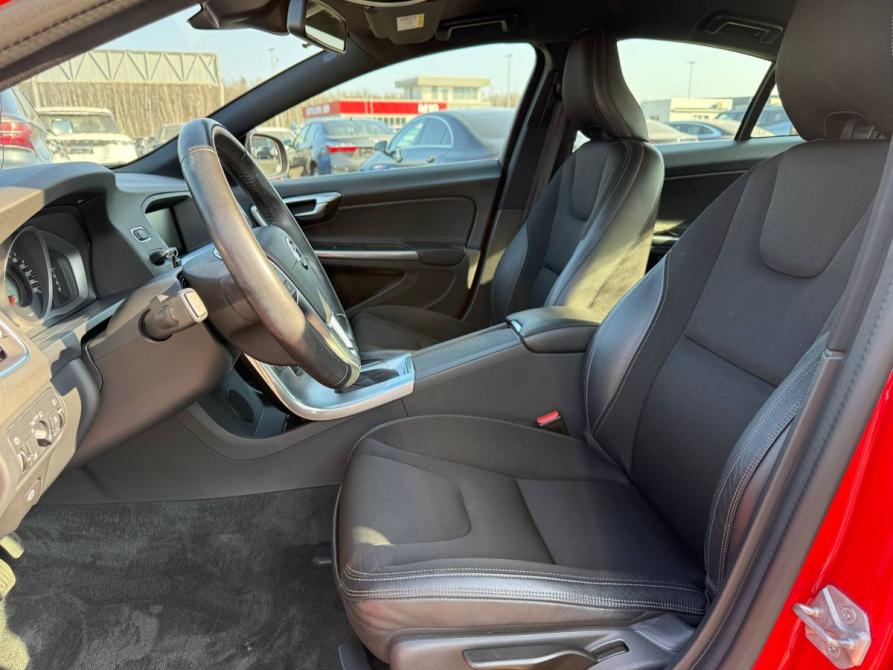 Volvo S60 II Рестайлинг Санкт-Петербург  - изображение 15